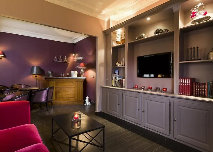 Donjon Ξενοδοχείο Βενσέν